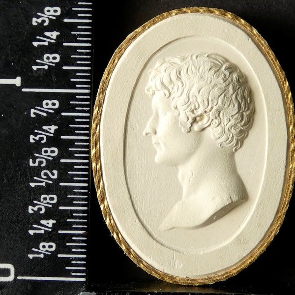 Antique grand tour circa 1820 plaste rintaglio cameo 303 by Paoletti shows Bertel Thorwaldsen