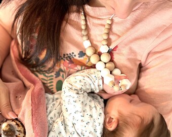 Babywearing and breastfeeding necklace - Long Bo.Aime