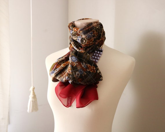 Les Copains scarf Larioseta scarf Logo Designer sc