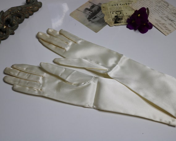 ecru beige S7 gloves satin ivory gloves vintage b… - image 4