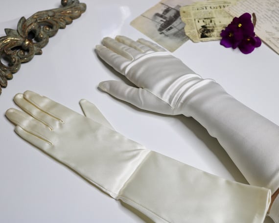 ecru beige S7 gloves satin ivory gloves vintage b… - image 5