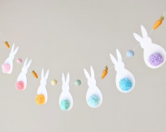 Bunny Tail Easter Garland : Easter Bunny Garland