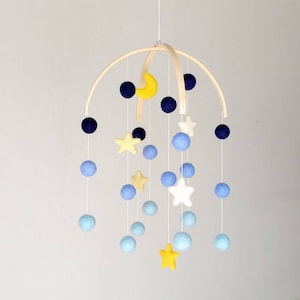 Baby Mobile : Starry Night Baby Mobile in bold blue ombre hues