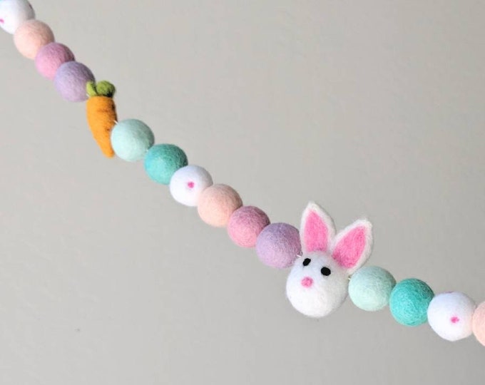 Bunny Garland : Easter / Spring Felt Ball Garland with Bunnies