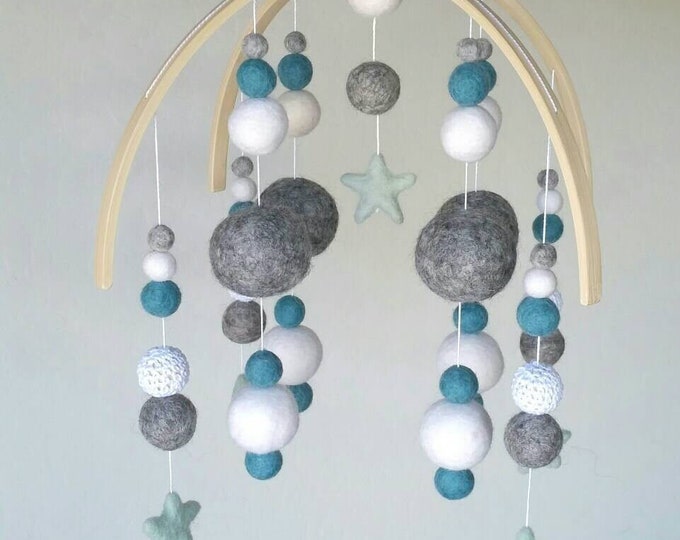 Felt Ball Baby Mobile : Twinkle Little Star Mobile