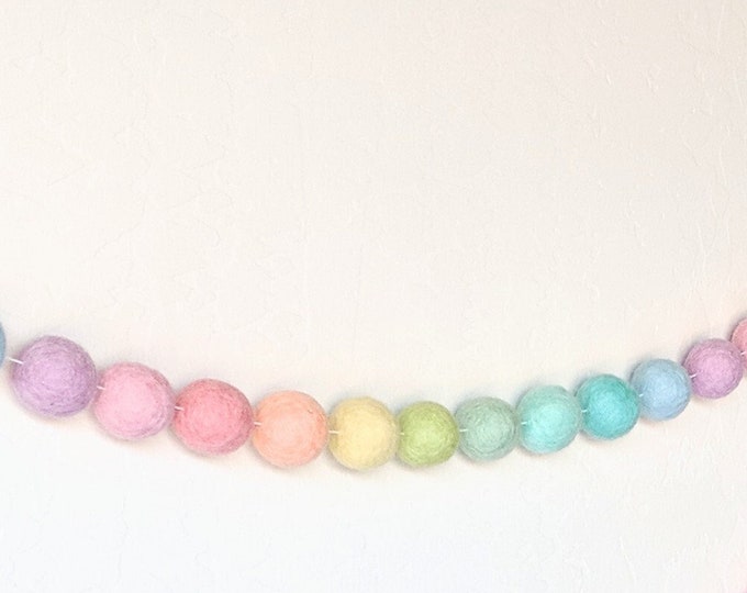 Pom Pom Rainbow Garland : Rainbow Garland