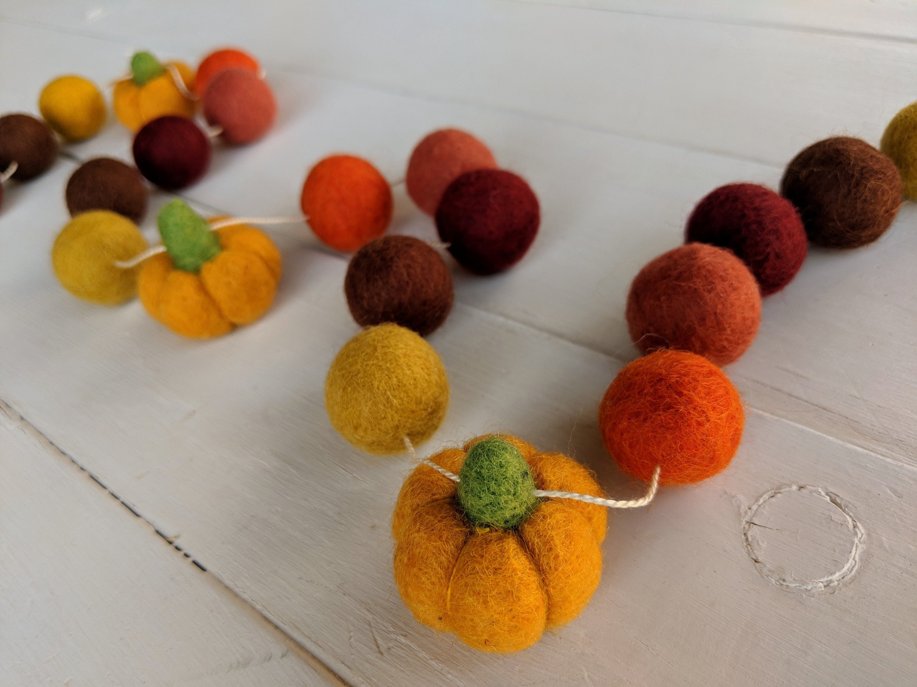 Fall Garland Thanksgiving / Fall Felt Ball Garland // Pumpkin garland