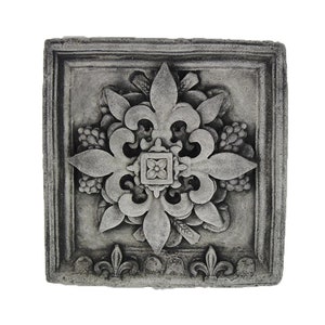 Placa de pared con flor de lis francesa: decoración de jardín de cemento (25,4 x 25,4 cm)