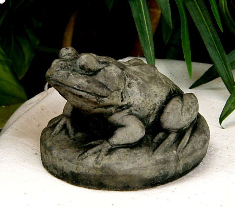 Frog on Rock Concrete Garden Statue Cement Toad Figurine Cast - Etsy