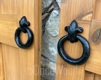 French craftsman shutters, cedar shutters, exterior shutters, wooden shutters, board and batten shutters, window shutters, farmhouse shutter