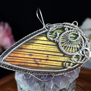 Sterling Silver pendant with interesting Labradorite cabochon, gift for her, gift for mom, wire wrapped artisan jewellery for woman, eye
