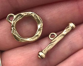 Textured Hammered Toggle Clasp, Antiqued Gold Clasp, Closure, Necklace Clasp Closure, GL-6108