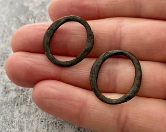 2 Organic Ring Links, Lightweight Eternity Connector, Antiqued Rustic Brown Oval Hoop, Circle Jewelry Supply, BR-6113