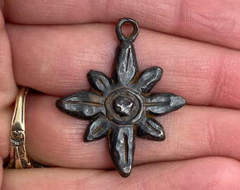 Hammered Flower Charm, Antiqued Rustic Brown Pendant for Jewelry, BR-6086