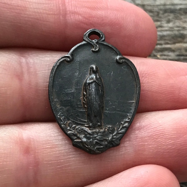 Mary Medal, Virgin Mary, Rustic Brown Religious Jewelry Making Charm Pendant, Blessed Mother, Catholic Necklace, Catholic Jewelry BR-6058