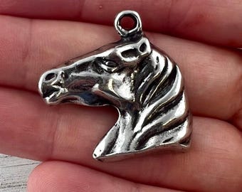 Horse Charm Pendant, Antiqued Silver Equestrian, Carson's Cove Artisan Jewelry Supplies, PW-6304