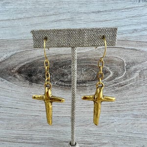 Rugged Hammered Cross Pendant, Gold Cross, Charm for Jewelry Making Supplies, GL-6329 image 6