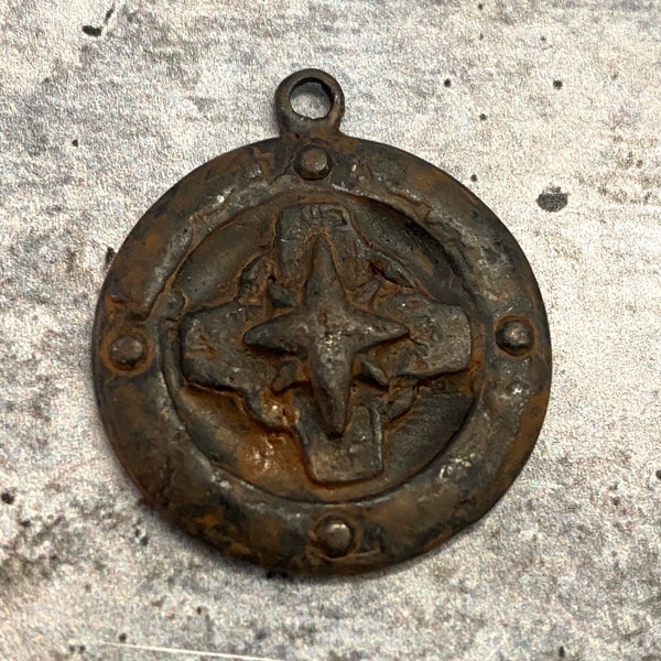 Compass Rose Cross Pendant, Rustic Brown Pendant, Old World, Jewelry Supplies BR-6091
