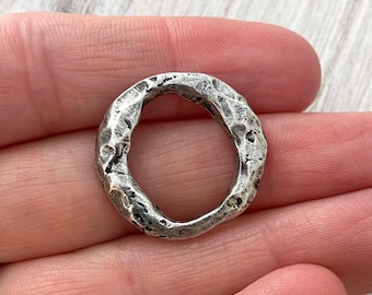 Organic Hammered Ring Link, Eternity Connector, Antiqued Pewter Oval Hoop, Circle Jewelry Supply, PW-6127