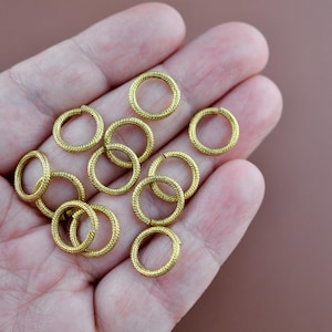 11mm Large Antiqued Gold Jump Rings, Textured Jump Ring, Brass Jump Rings, 10 rings, GL-6389