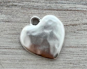 Silver Medium Heart Pendant, Vintage Smooth Puffy Heart Charm, Jewelry Making, SL-6267