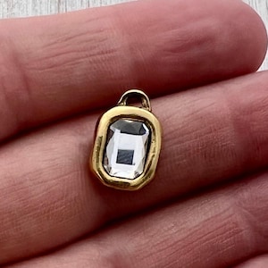 Crystal Clear Emerald Shape Charm, Small Rectangle Antiqued Gold Pendant, Rhinestone Minimal Jewelry Making Artisan Findings, GL-6429