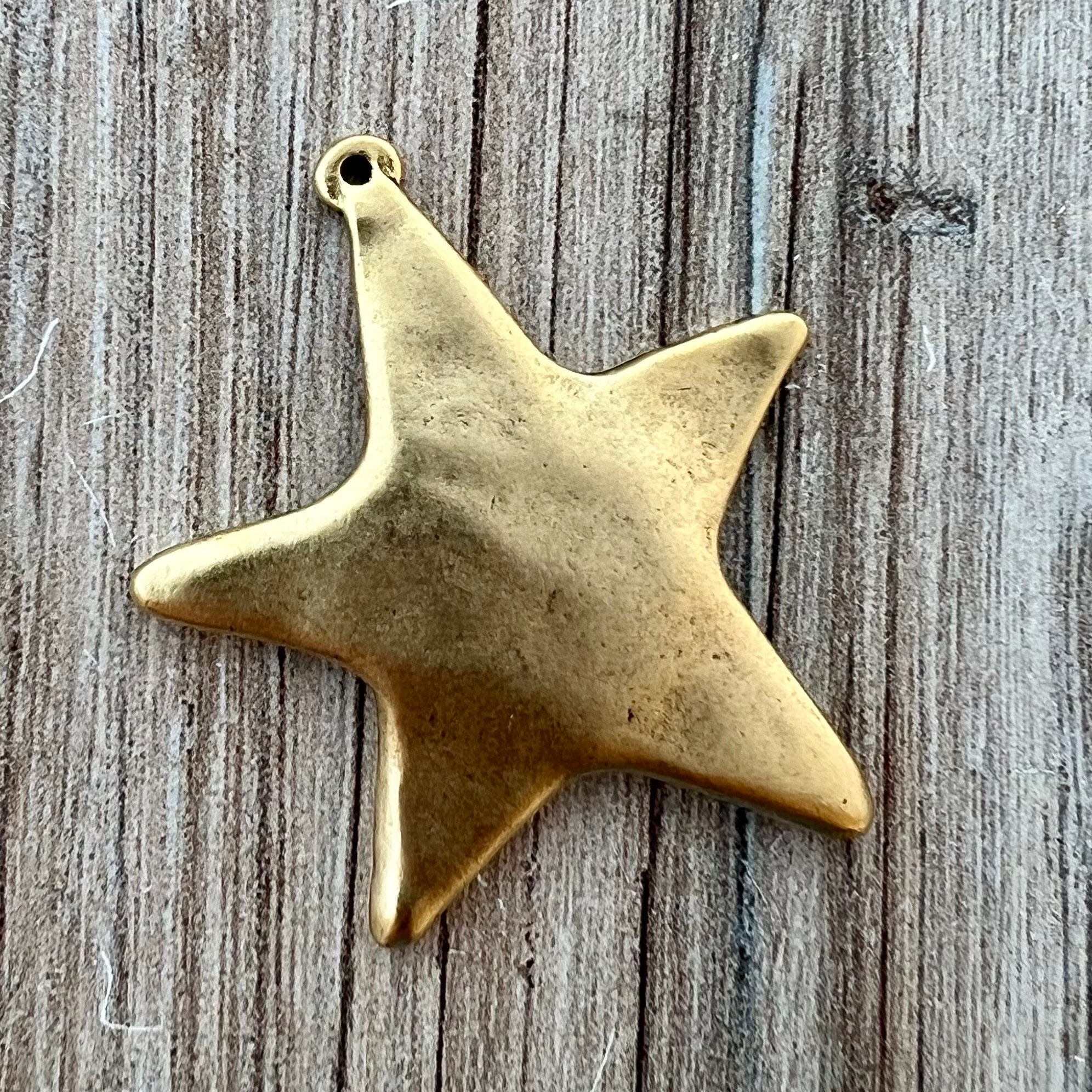 Hammered Star Charms Antique Gold Plated Charm (35x32mm) G29607