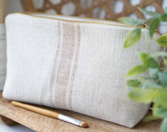 Linen Makeup Bag, Unique cosmetic bag, travel bag, travel zip pouch, gift for women, best gift sister, handmade gift, women coworker gift