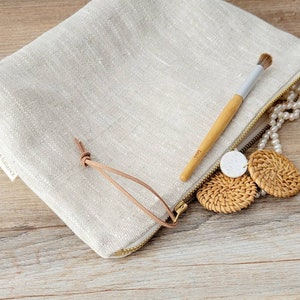 Étui maquillage en lin naturel, étui cosmétique minimaliste, pochette de lin, trousse maquillage en lin naturel, cadeau spécial pour femme image 5