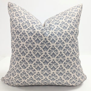 Blue Floral Throw Pillow Cover: Coastal Elegance for Hampton & California-Style Bedrooms