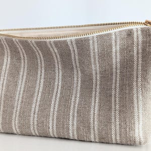 Pochette maquillage en lin beige café a rayures blanches, trousse cosmétiques lin, étui maquillage unique, cadeau femme, cadeau adolescente