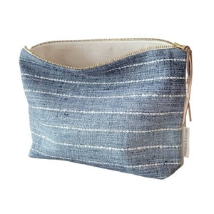 Étui maquillage bleu jeans bohème, étui cosmétique bleu délavé, trousse toilette bohème femme, pochette maquillage unique,cadeau adolescente