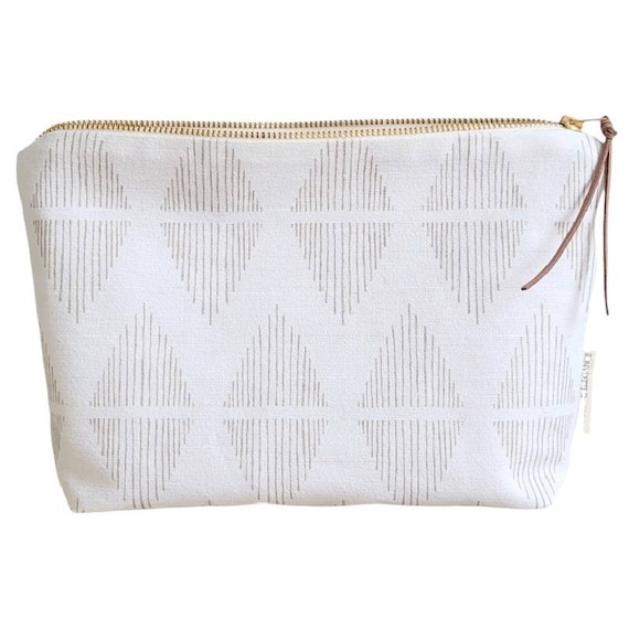 Minimalist Makeup Bag Modern Cosmetic Bag Travel Zip Pouch Women Gift Under 30 Teengirl Gifts Unique Gift Women Unique Gift Teengirl Etsy