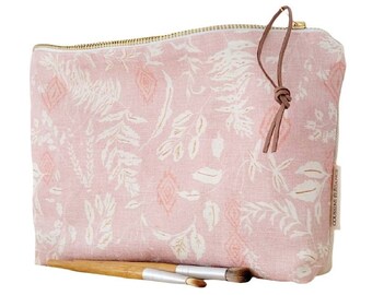 Floral makeup bag, pink and white floral cosmetic bag, unique gift mom, teen girl gifts, bridesmaid gift, free ship gift her, travel pouch