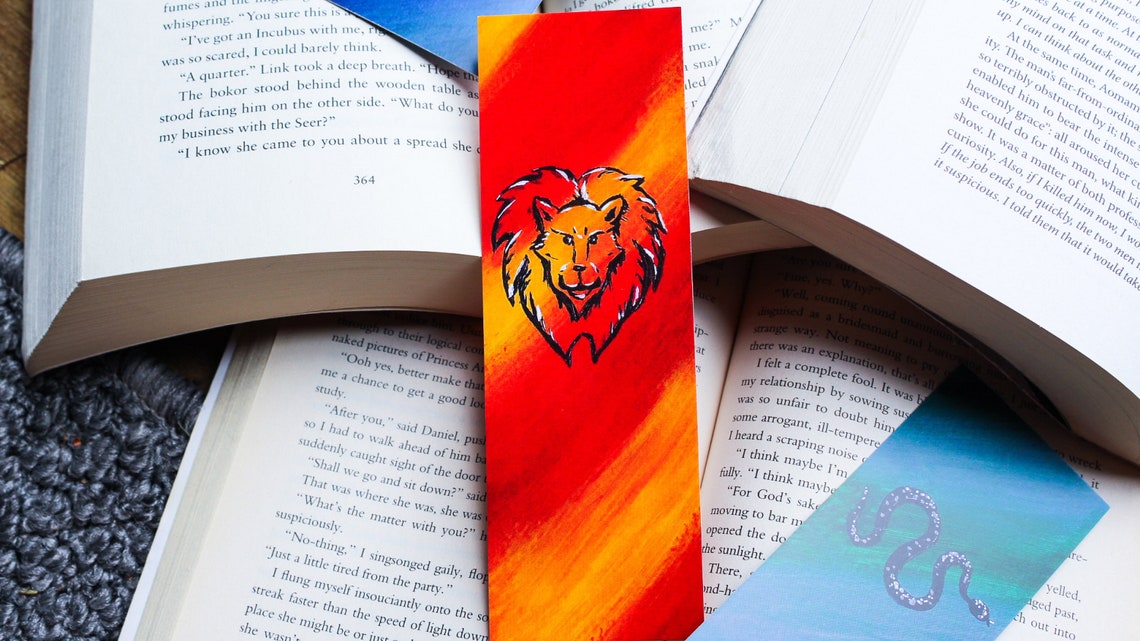 GRYFFINDOR INSPIRED bookmark Harry Potter bookmarks potter | Etsy