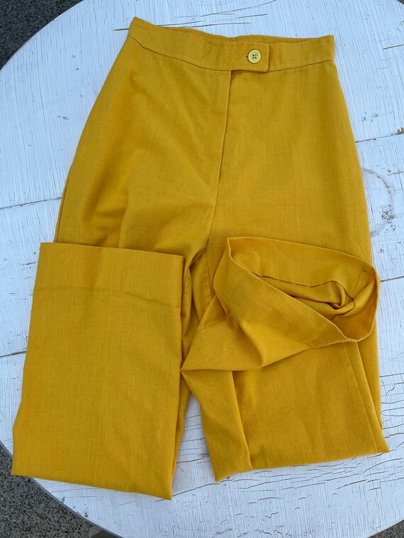 Bright Yellow two piece suit Women's size 8 Vinta… - image 5