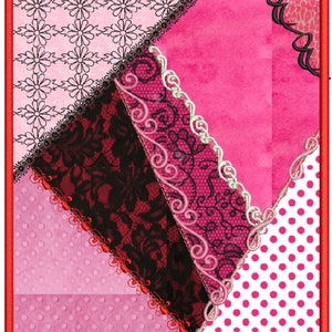 Könnte beinhalten: Ein Patchwork-Deckenstück in Rosa, Weiß und Schwarz. Die Decke besteht aus verschiedenen Stoffen, darunter Spitze, Punkte und ein Blumenmuster.