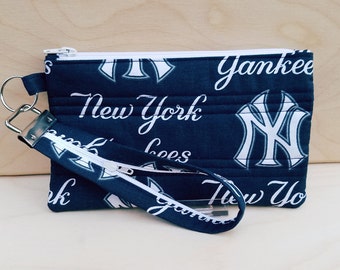 Game Day Wristlet New York Yankees