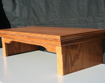 Traditional Oak Style TV Riser Stand with Medium Finish