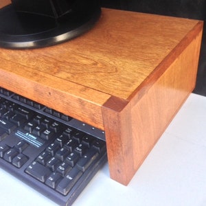 21 Wide TV or Computer Monitor Stand in Red Birch Wood with Black Finish image 9