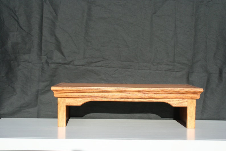 Traditional Oak Style TV Riser Stand with Medium Finish image 7