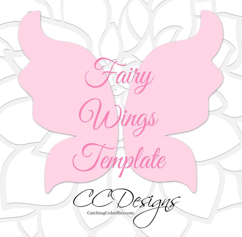 Op de afbeelding: Roze fee&euml;nvleugels sjabloon met de tekst "Fairy Wings Template" en "CC Designs CatchingColorflies.com".