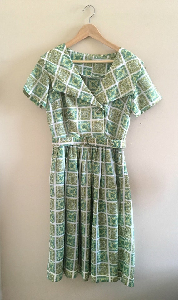 1950s Dress // Green Patterned Dress // Vintage 50