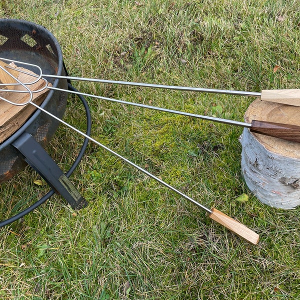 Personalized Wooden Marshmallow Roasting Sticks – Engraved Extendable Campfire Skewers for S’mores | Custom Fire Pit & Camping Gift