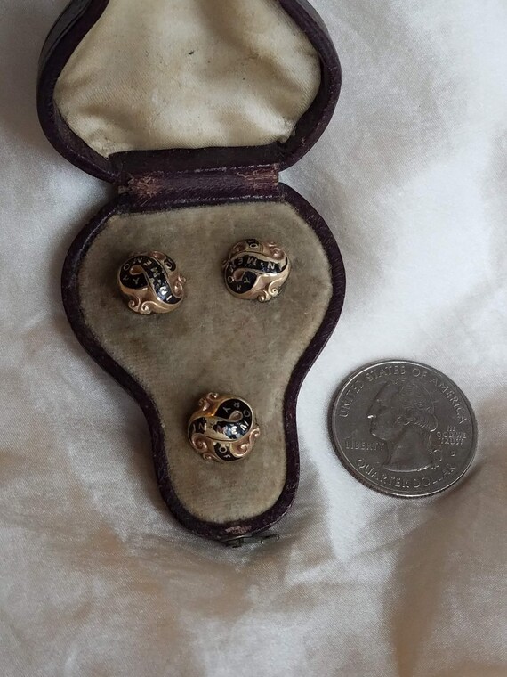 Mourning studs -- seriously!