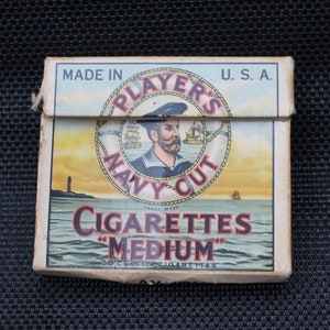 Retro Boutique Coffret cadeau pour cigares à motif exquis avec briquet,  cendrier, coupe-cigare, porte-cigare, lot de 5 accessoires de fumage pour