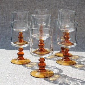 Luminarc set glasses (10) with brown feet, vintage ocher yellow, amber/wine glasses, wine cup, digestive/Vintage Bar/Made in France