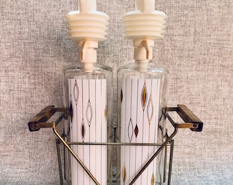 Vintage bar liquor dispenser / Vintage gold and white alcohol pump / Cocktail accessories / Retro bar decoration