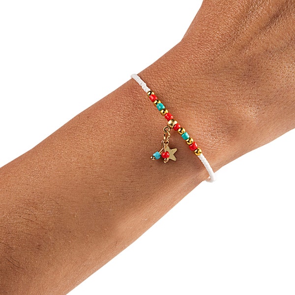 Bracelet perlé coloré avec charme étoile | Bijoux d'été | Bracelets perlés plaqués or | Cadeau pour elle | Vendeur britannique | Livraison gratuite au Royaume-Uni