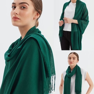 Lightweight Luxury Ivory Pashmina Shawl Bridesmaids Gift Pashmina Scarf Seasonal Wrap Gift for Women Pashminas UK Seller Emerald Green